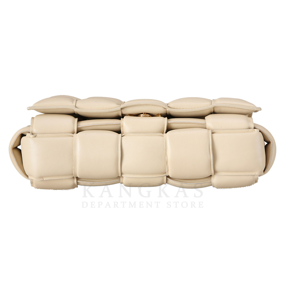BOTTEGA VENETA(USED)보테가베네타 패딩 체인 카세트백